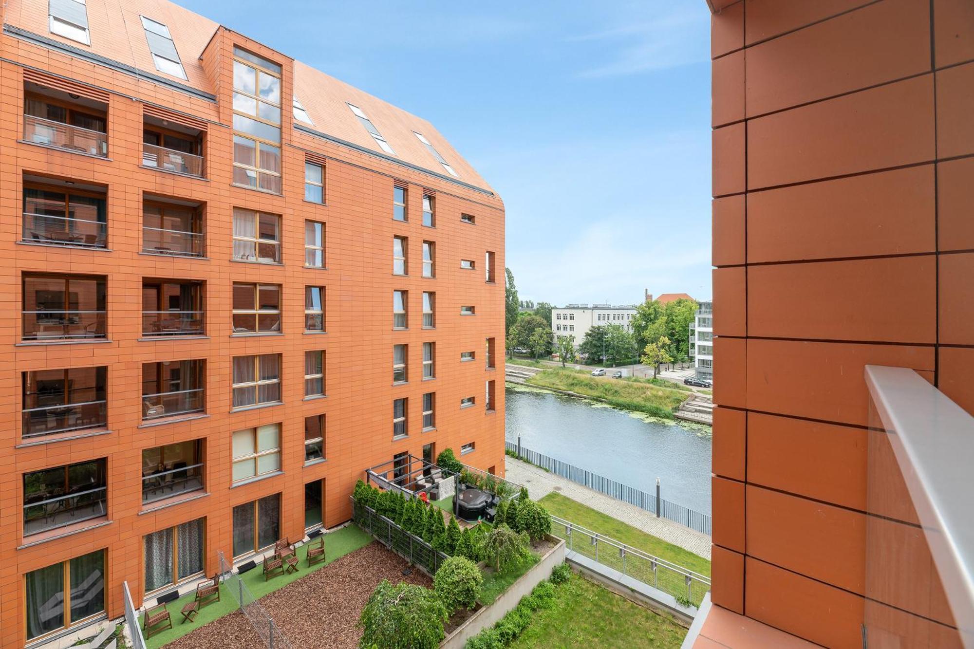 Aura Island Riverside By Downtown Apartments Gdansk Exterior photo