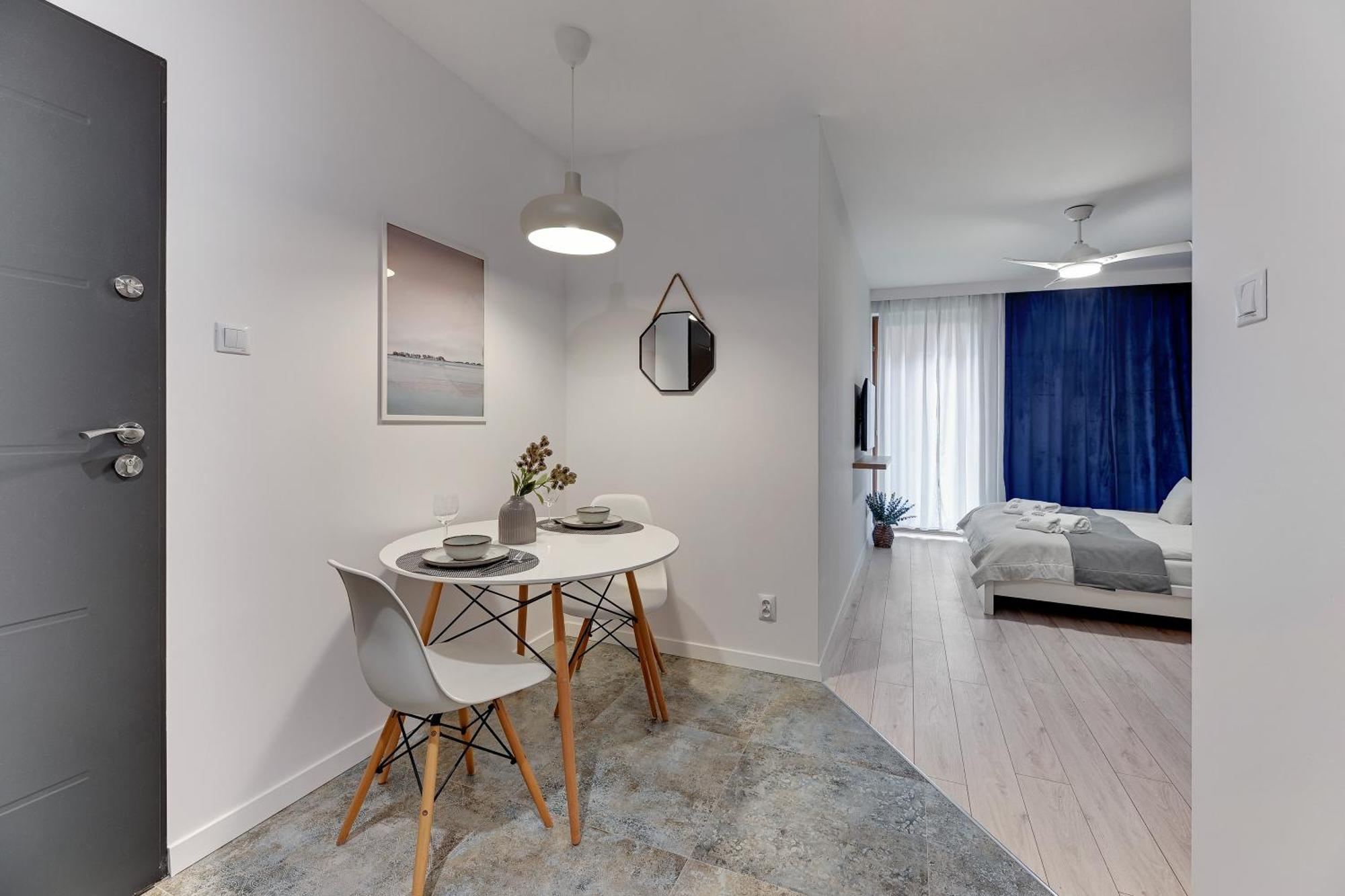 Aura Island Riverside By Downtown Apartments Gdansk Room photo