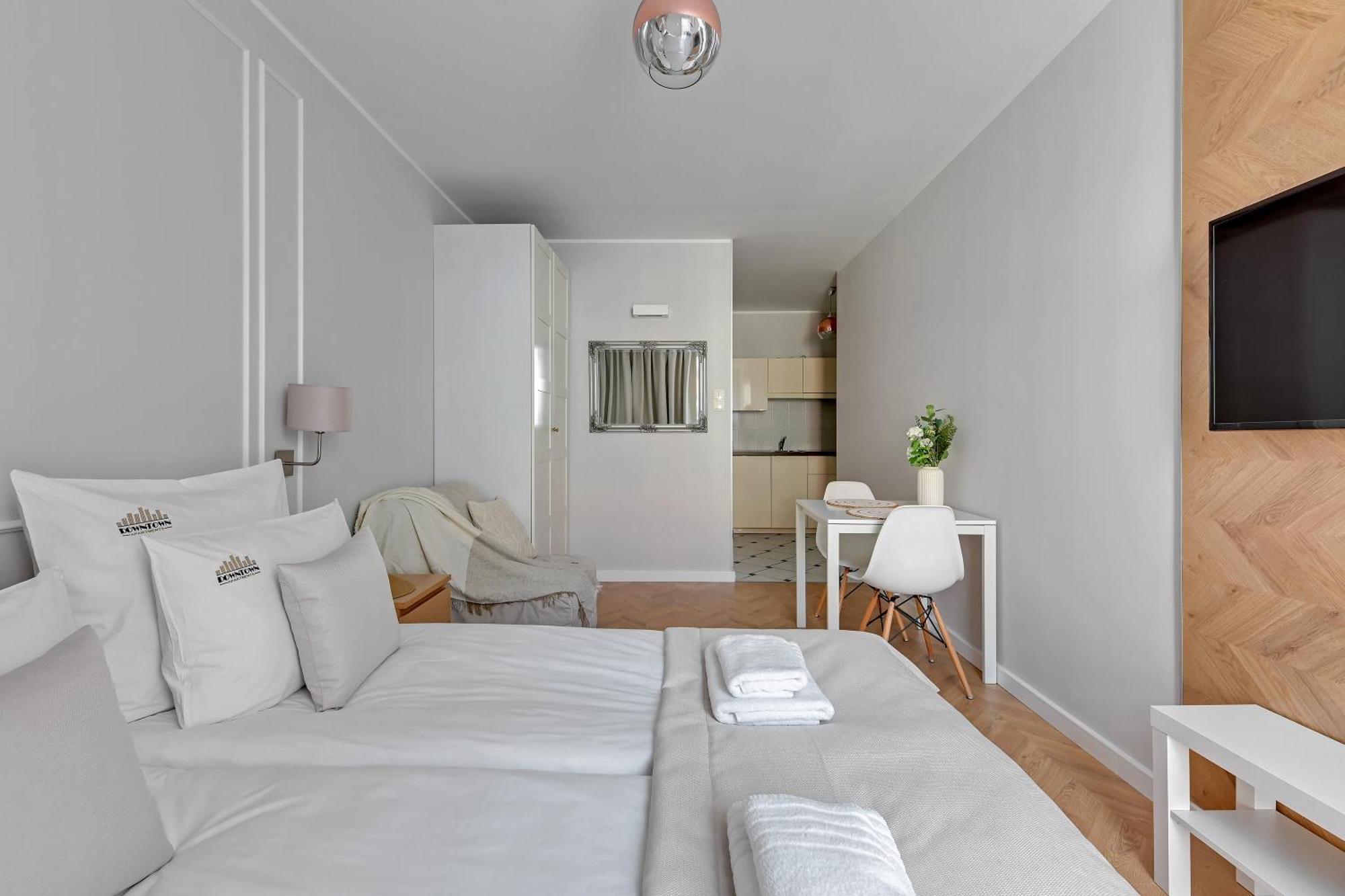 Aura Island Riverside By Downtown Apartments Gdansk Room photo