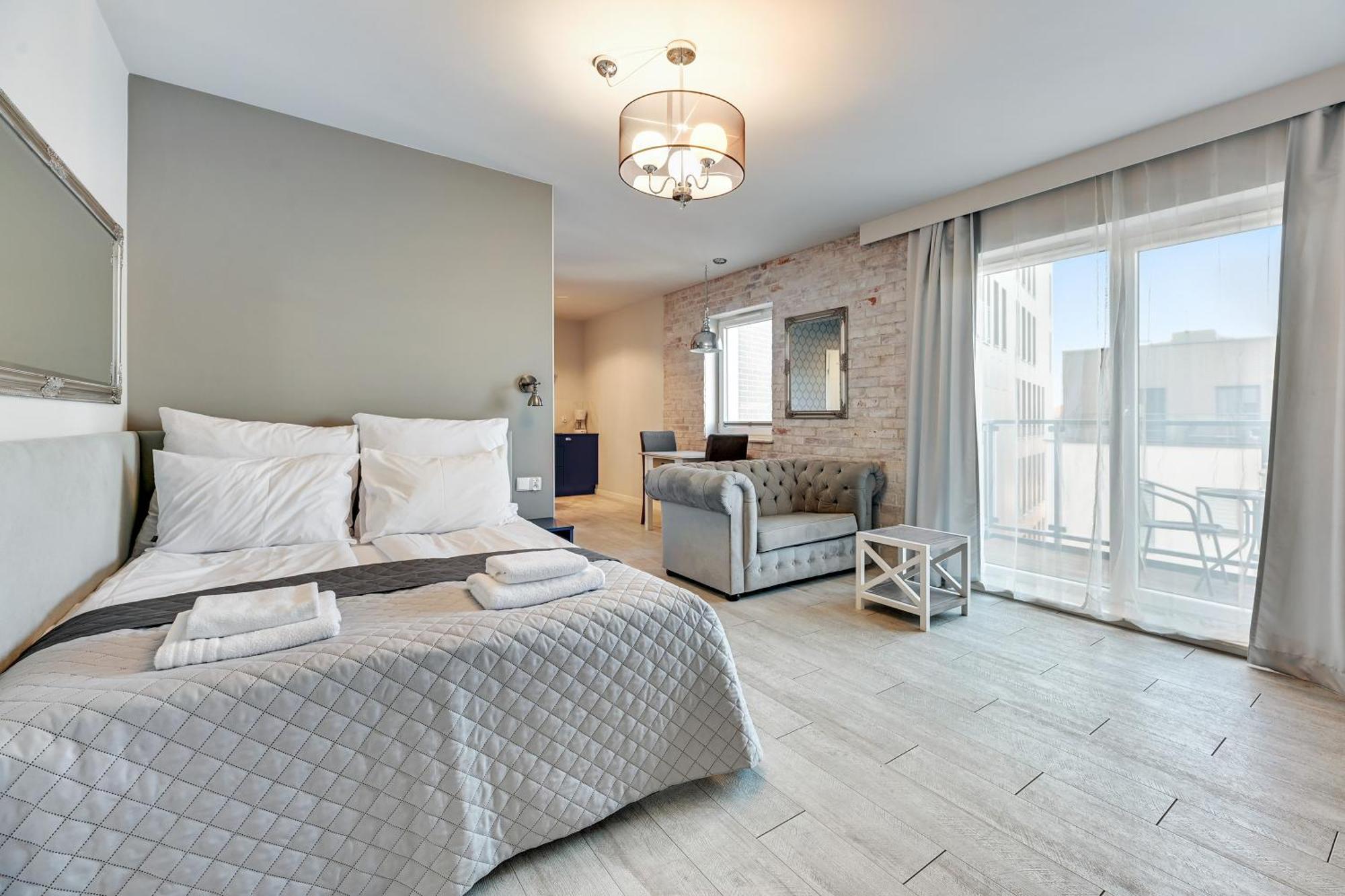 Aura Island Riverside By Downtown Apartments Gdansk Room photo